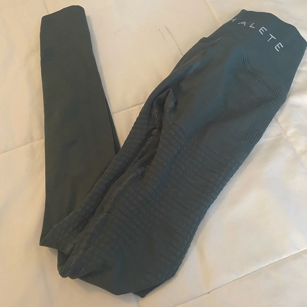 COPY - Alphalete scrunched leggings